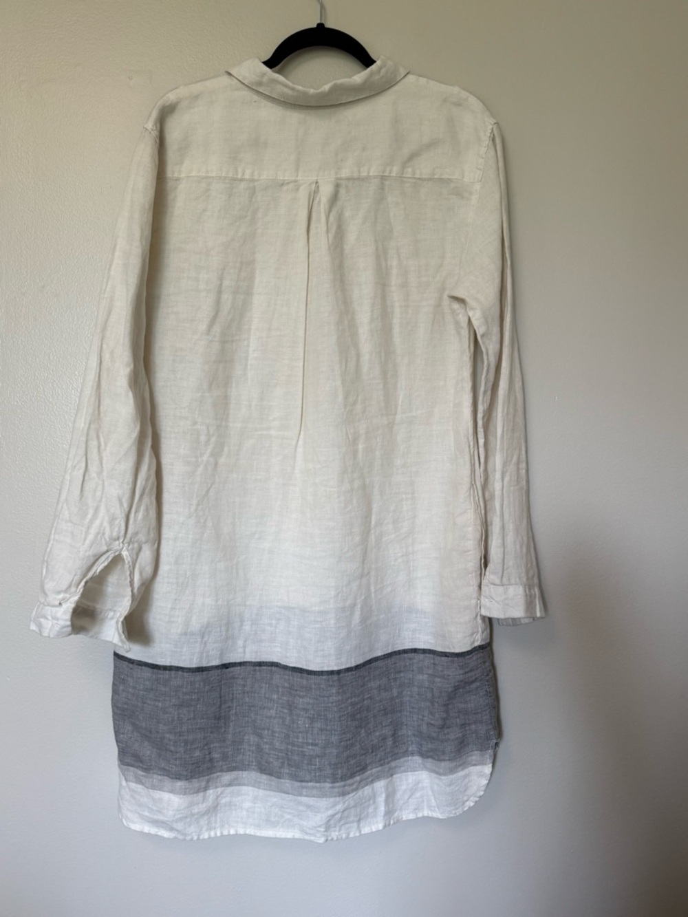 Tahari Linen long sleeve  popover Shirt dress with Gray Hem - Picture 2 of 10